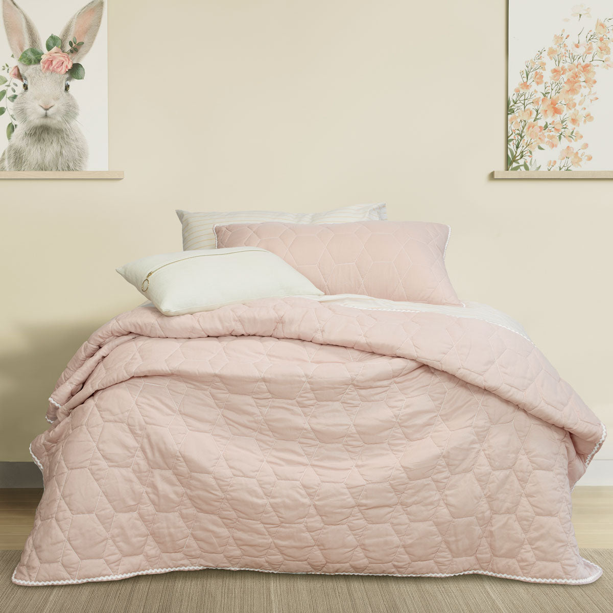 Jelly Bean Kids Bolston Pink Kids Coverlet Set Single/Double V442-INT-COVERLETS-BOLSTON-PINK-DS