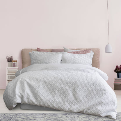 Ardor Leonardo White Embossed Quilt Cover Set Queen V442-INT-QUILTCS-LEONARDO-WHITE-QS