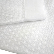 Rayon Bamboo Waffle Blanket Cot Size 140x120cm V442-JTC-BLANKET-BAMBOOWAFFLE-WHITE-CT