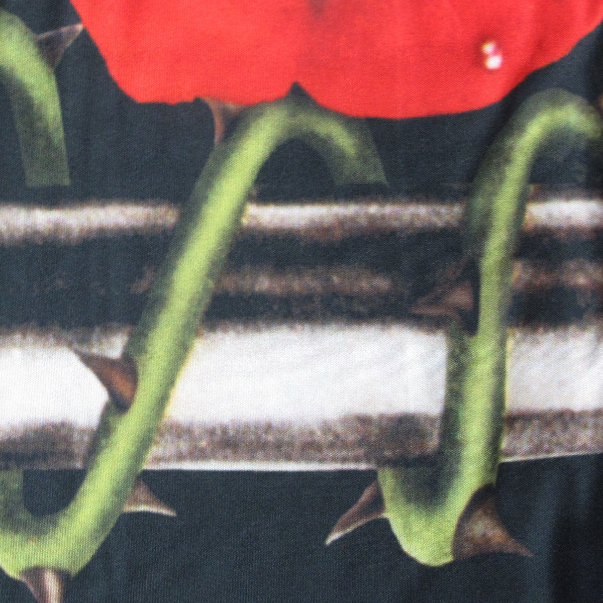 Guns N' Roses Quilt Cover Set Double 180 x 210cm V442-JTC-QUILTCS-GUNSNROSES-BLACK-DS