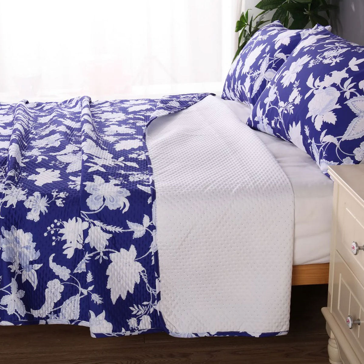 Ramesses Spring Blue 3 Pcs Bamboo Blend Ultrosonic Reversible Comforter Set Queen V442-KIT-COMFORTER-3PCSSPRING-BLUE-QS