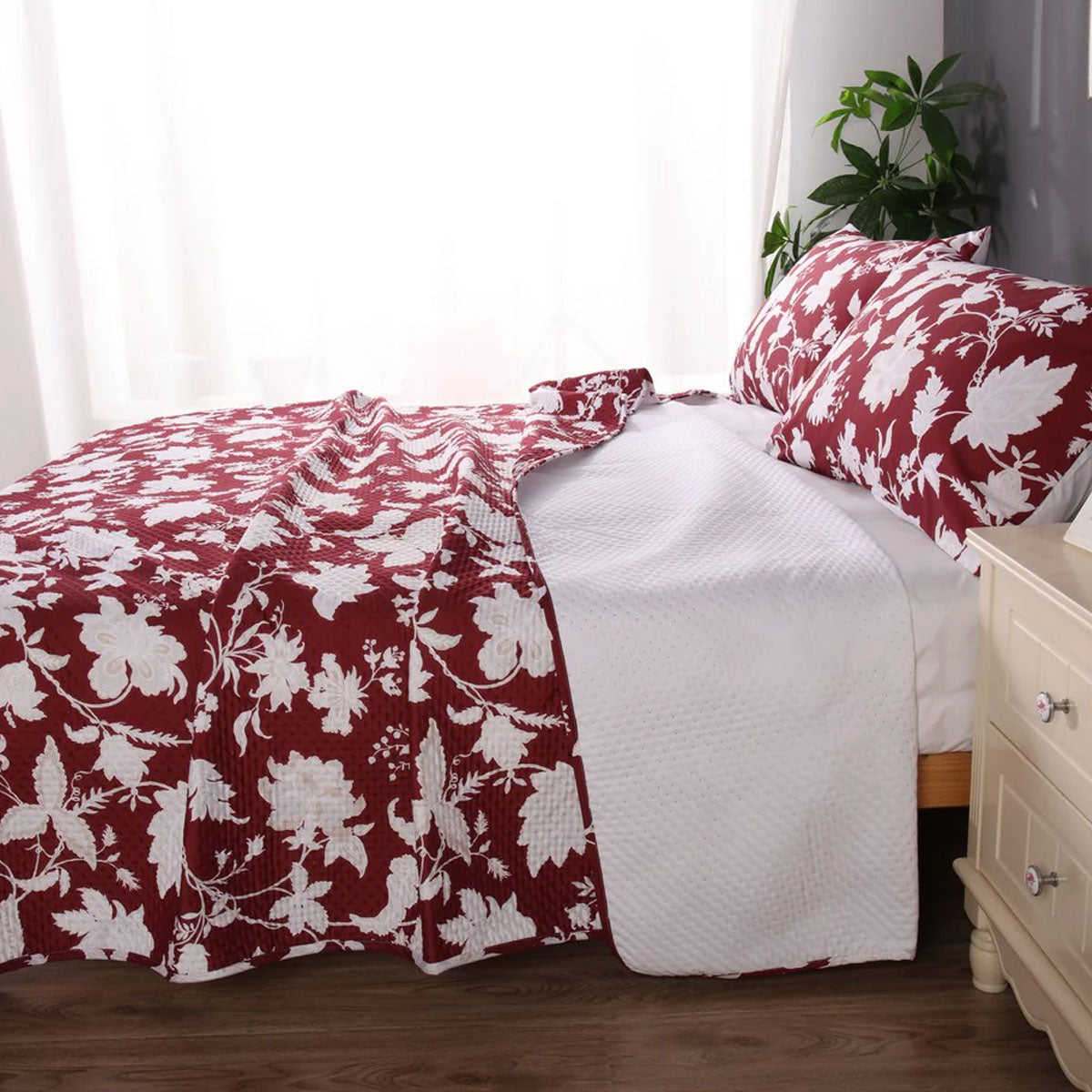Ramesses Spring Red 3 Pcs Bamboo Blend Ultrosonic Reversible Comforter Set King V442-KIT-COMFORTER-3PCSSPRING-RED-KI