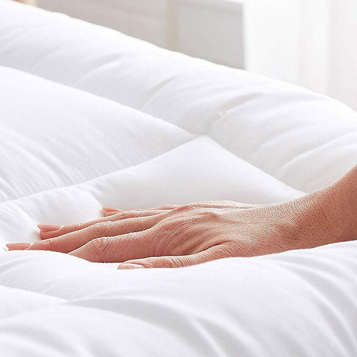 Shangri La 1000GSM Five Star Cooling Bamboo Mattress Topper Single V442-KIT-TOPPER-1000GSMBAMBOO-WHITE-SB