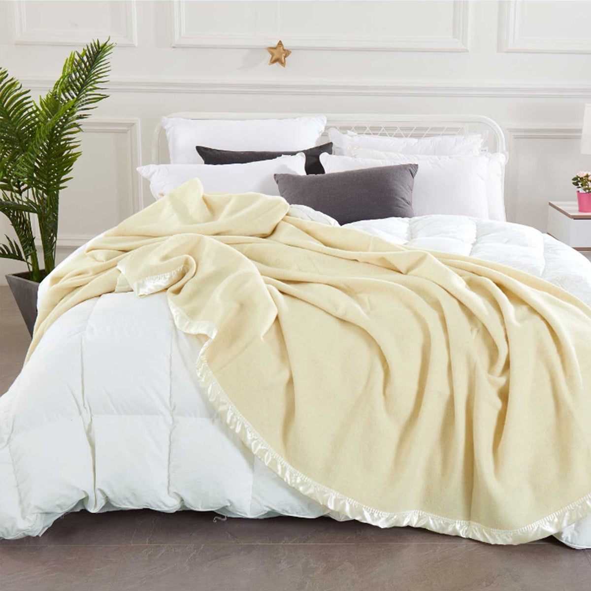 Alastairs Australian Merino Wool Blanket Cream - Double V442-MFL-BLANKET-MERINOWOOL-CREAM-DS