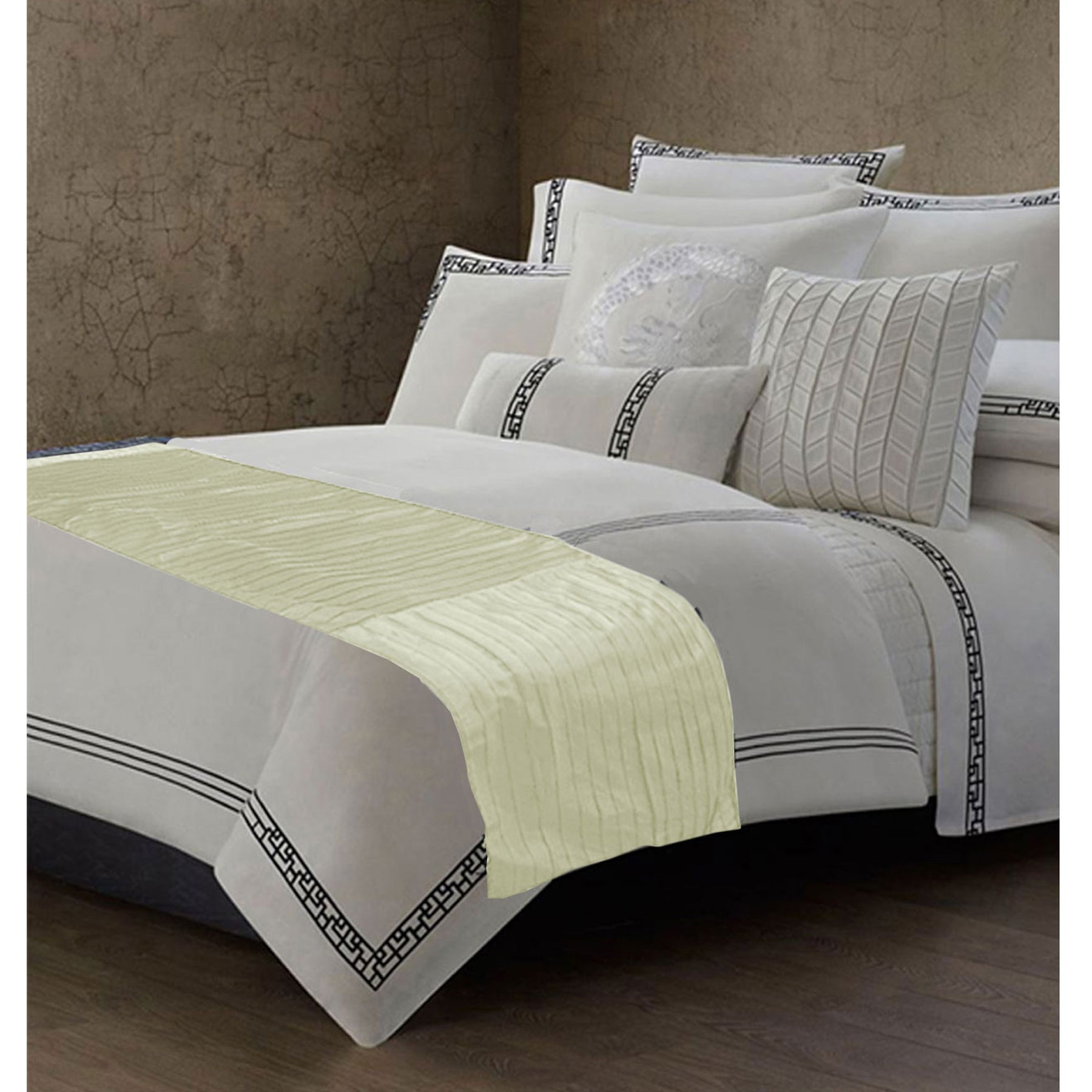 Rapee Pleated Bed Runner - Cream V442-RAP-BEDR-PLEATED-CREAM