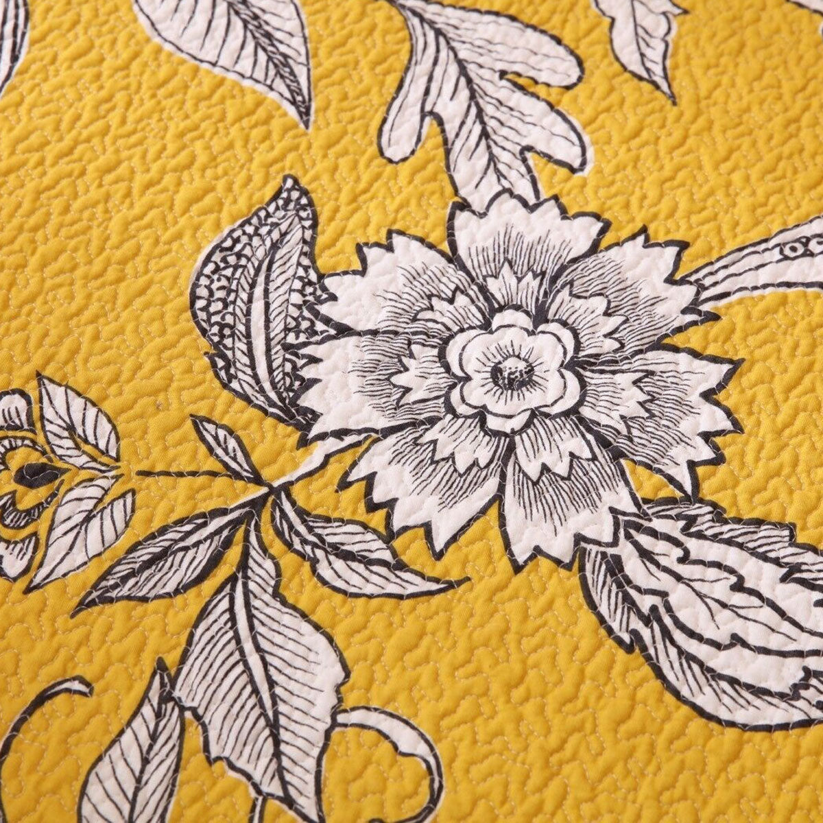 Cotton Lightly Quilted Coverlet Set Vibrante Yellow Queen V442-STT-COVERLET-VIBRANTE-YELLOW-QS