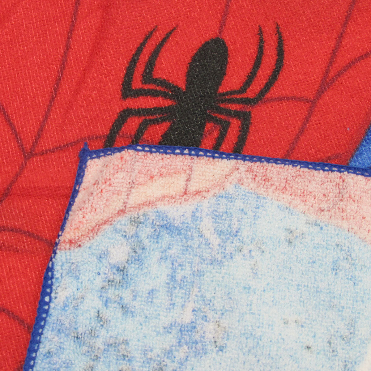 Bloomington Ultimate Spiderman Kids Cartoon Printed Microfiber Beach Towel 70 x 137 cm V442-UGG-TOWEL-ULTIMATESPIDERMAN-BLUE-RE