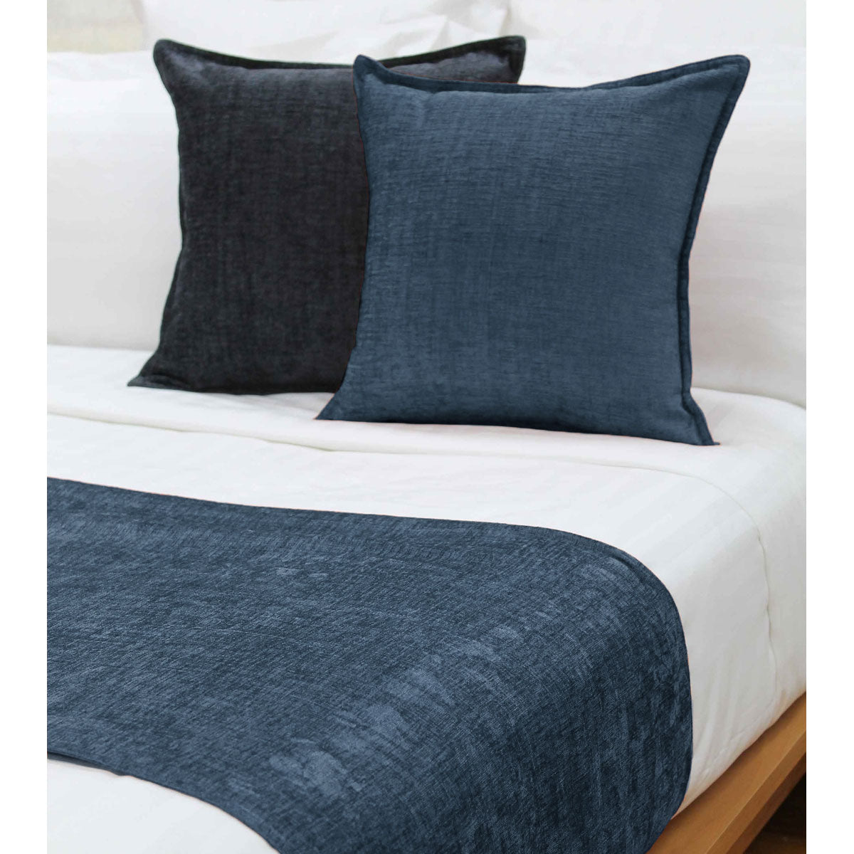 Jason Parker Ocean Bed Runner King V442-WAM-BEDR-PARKER-OCEAN-KI