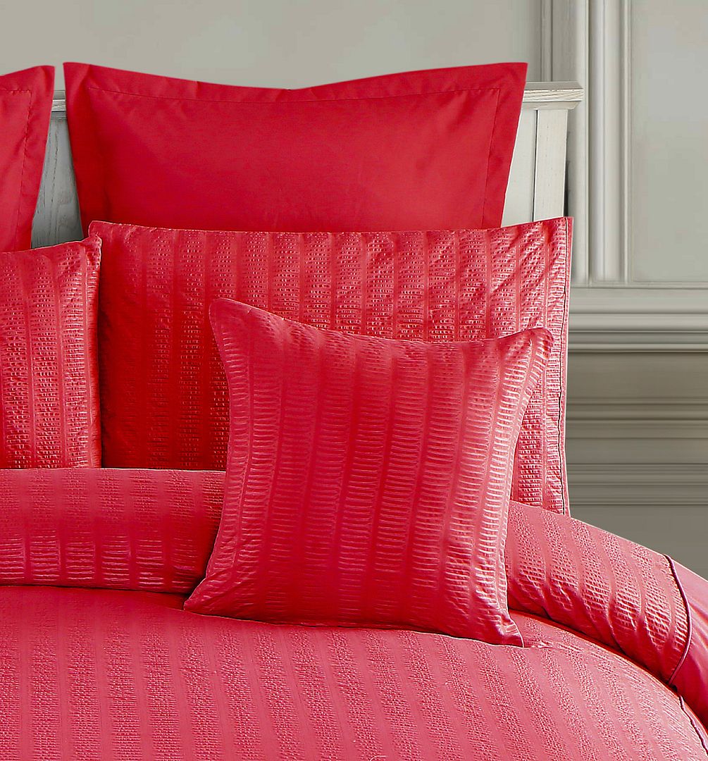 1000TC Premium Ultra Soft Seersucker Cushion Covers - 2 Pack - Red V493-PCC-4