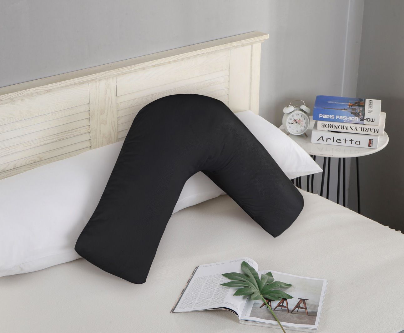 1000TC Premium Ultra Soft V SHAPE Pillowcase - Black V493-VP-05