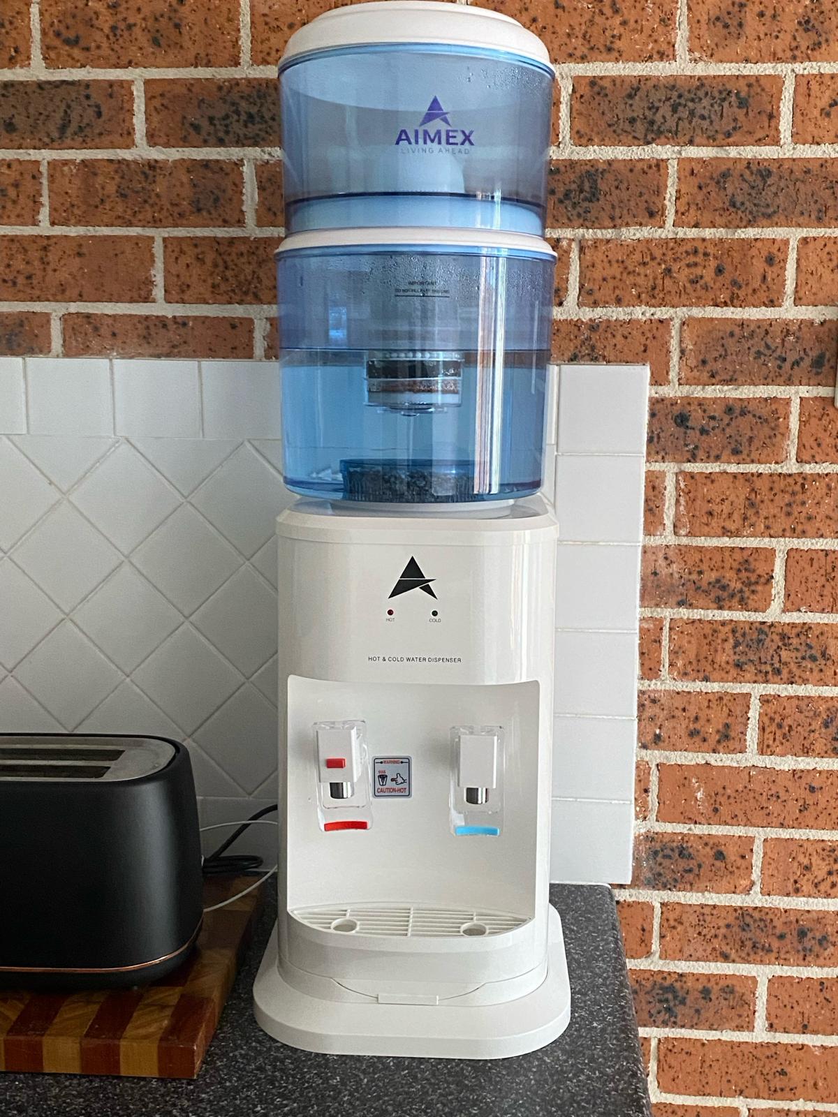 Filtered Bottle with Maifan Stone for Open-Top Water Coolers V502-MAIFANE20