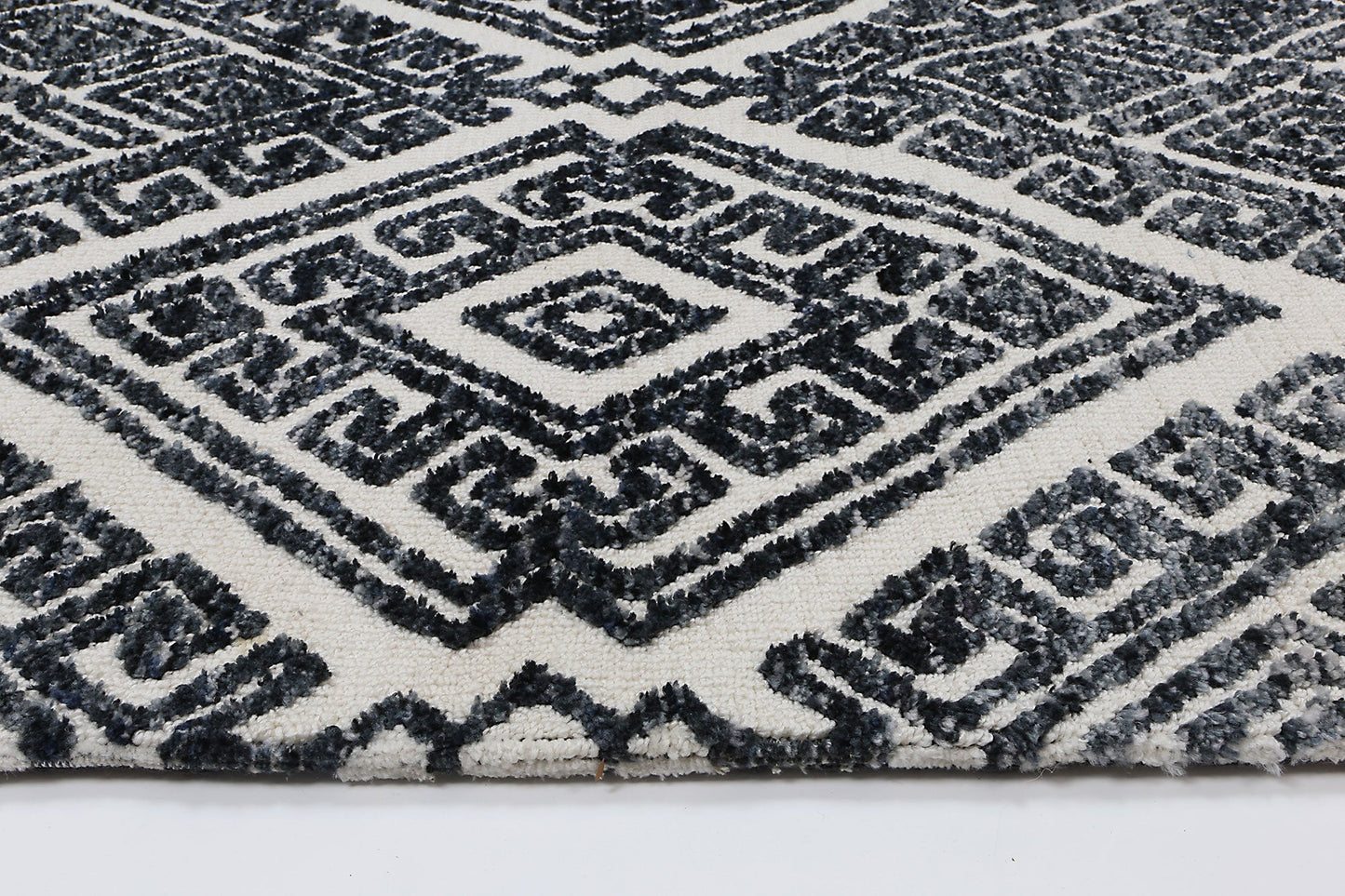 Amritsar Glenfalls Anthracite Tribal Rug 240X330 V516-AMRI240GLENANTH