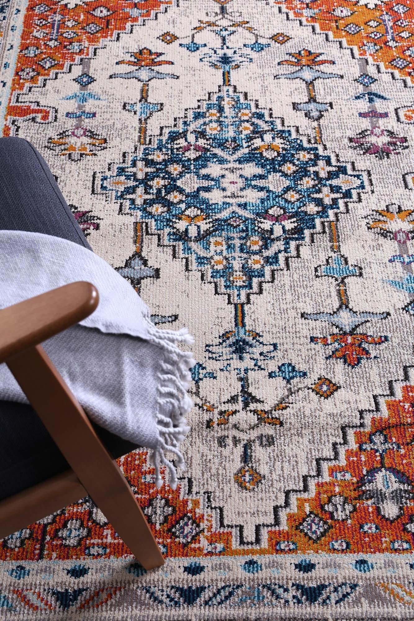 delicate-rebecca-multi-rug 300x400 V516-DELI300DEL28