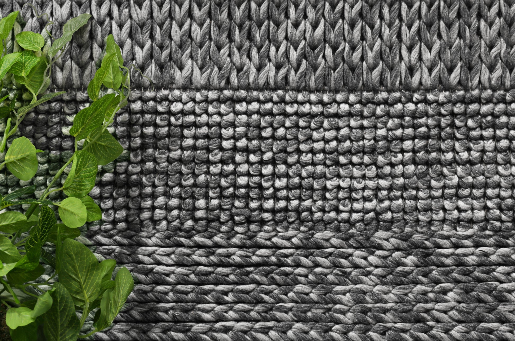 Harlow Grace Charcoal Wool Blend Rug 200x290 V516-HARL200GRACCHAR