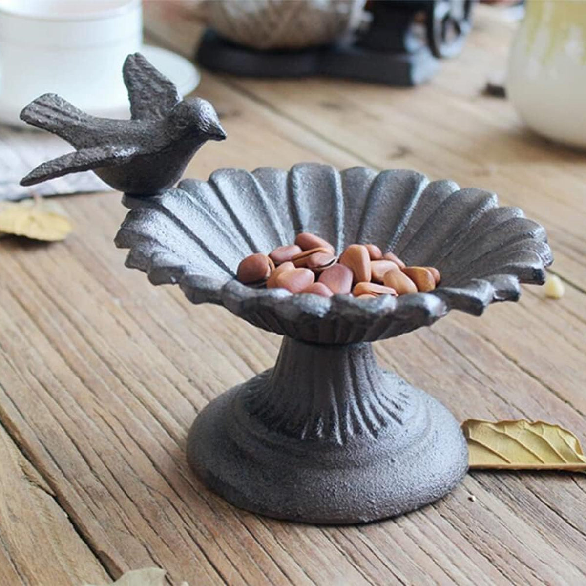 Retro Petal Shaped Bird Feeder Hanging Decorative Outdoor Garden Bird Feeding V528-BIRD-FEEDER-653576