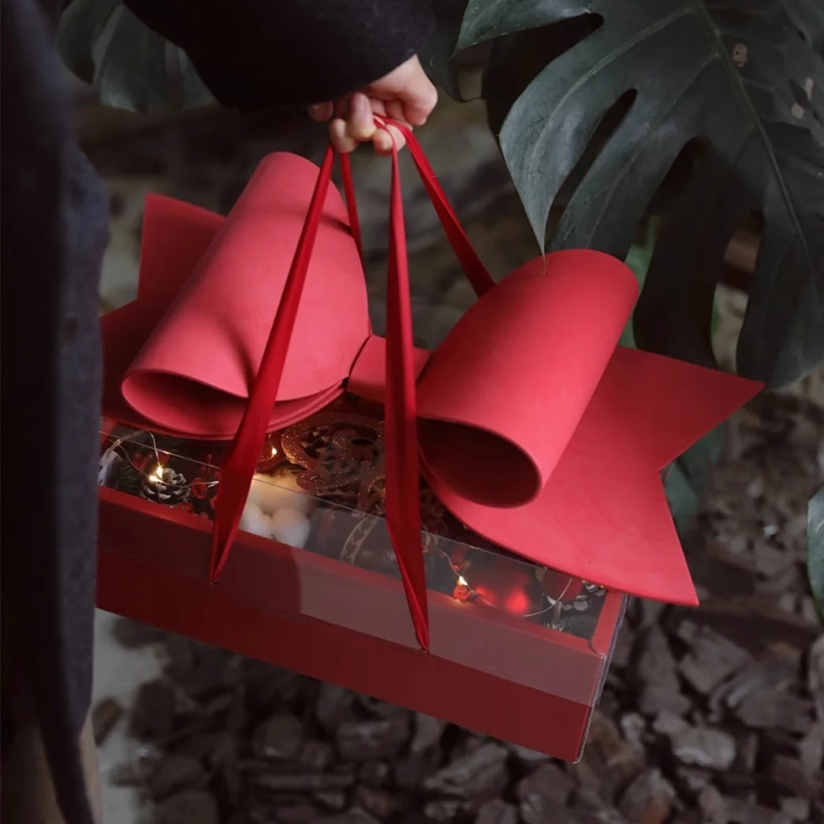 Clear Handheld Flower Gift Box Bow Fruit Flower Packaging Display Box Floral - Red V528-GIFT-BOX-RED-366786