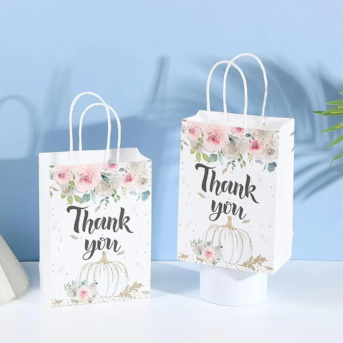 30pcs Printed Gift Bags Holiday Packaging Tote Gift Bags for Christmas Party V528-HOLIDAY-BAG-30PCS-754288