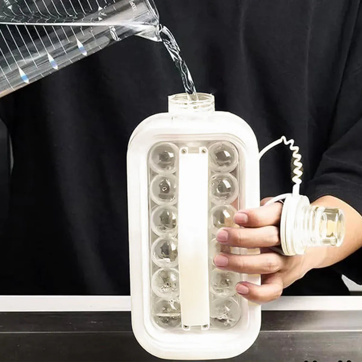 Portable Ice Hockey Pot Ice Cube Tray Water Bottle Clear Household Ice Maker V528-ICE-BALL-KETTLE-WHITE-797552