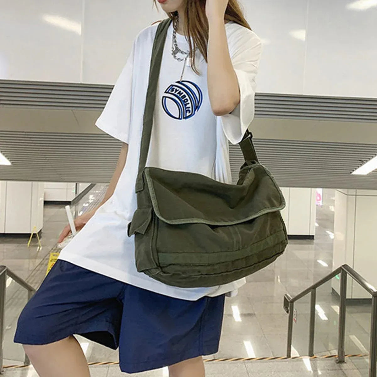 Green Messenger Shoulder Bag for Men Women Casual Work Travel and Daily Use V528-MESSENGER-BAG-GREEN-549502