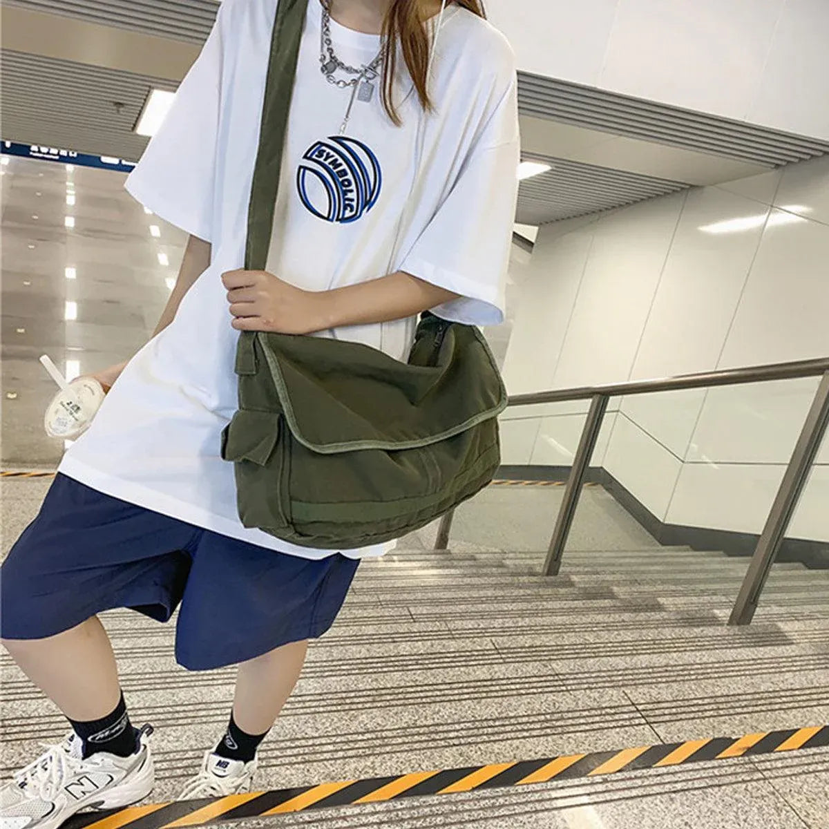 Green Messenger Shoulder Bag for Men Women Casual Work Travel and Daily Use V528-MESSENGER-BAG-GREEN-549502