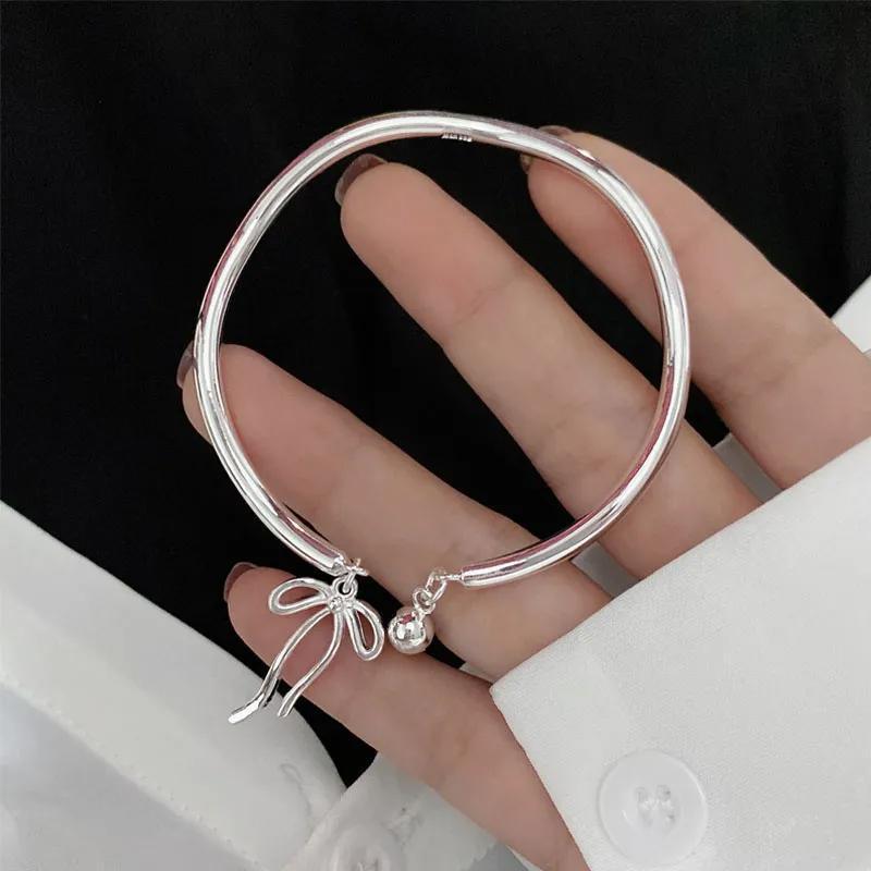 Bangle Bowknot Bells Bracelet Korean Opening Wrist Chain Women Silver Bracelet - Moebius strip V528-MH00160-MBWS-662880