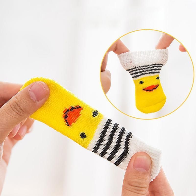 Non Slip Pet Socks for Dogs and Cats Knitted Paw Protector with Grips L Size - Red bear V528-MH00433-HSXX-L-646659