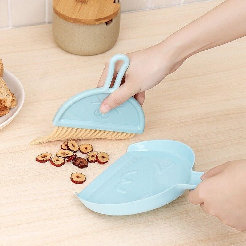 Mini Desktop Sweep Cleaning Brush Keyboard Brush Small Broom Dustpan Set - Green V528-MINIBROOM-GREEN-91678