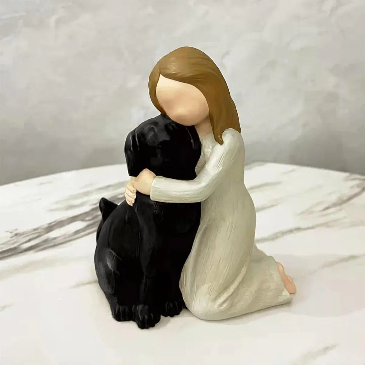 Girl Hugging Dog Ornament Decorative Figurine Resin Home Decoration Craft Gift - Yellow V528-PET-SOUVENIR-YELLOW-514661