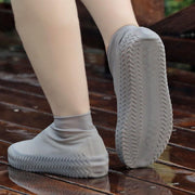 Shoe Cover Waterproof Silicone Non Slip Rain Water Rubber Foot Boot Overshoe M Size - White V528-SHOECOVER-WHITE-M-574174