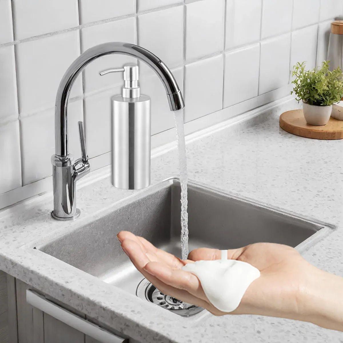Soap Dispenser 500ml Stainless Steel Pump Silver Bathroom Liquid Container V528-SOAP-DISPENSER-500ML-368032