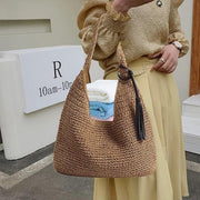 Large Capacity Fashion Woven Straw Shoulder Bag Simple Design for Everyday Use V528-STRAW-BAG-BROWN-609713