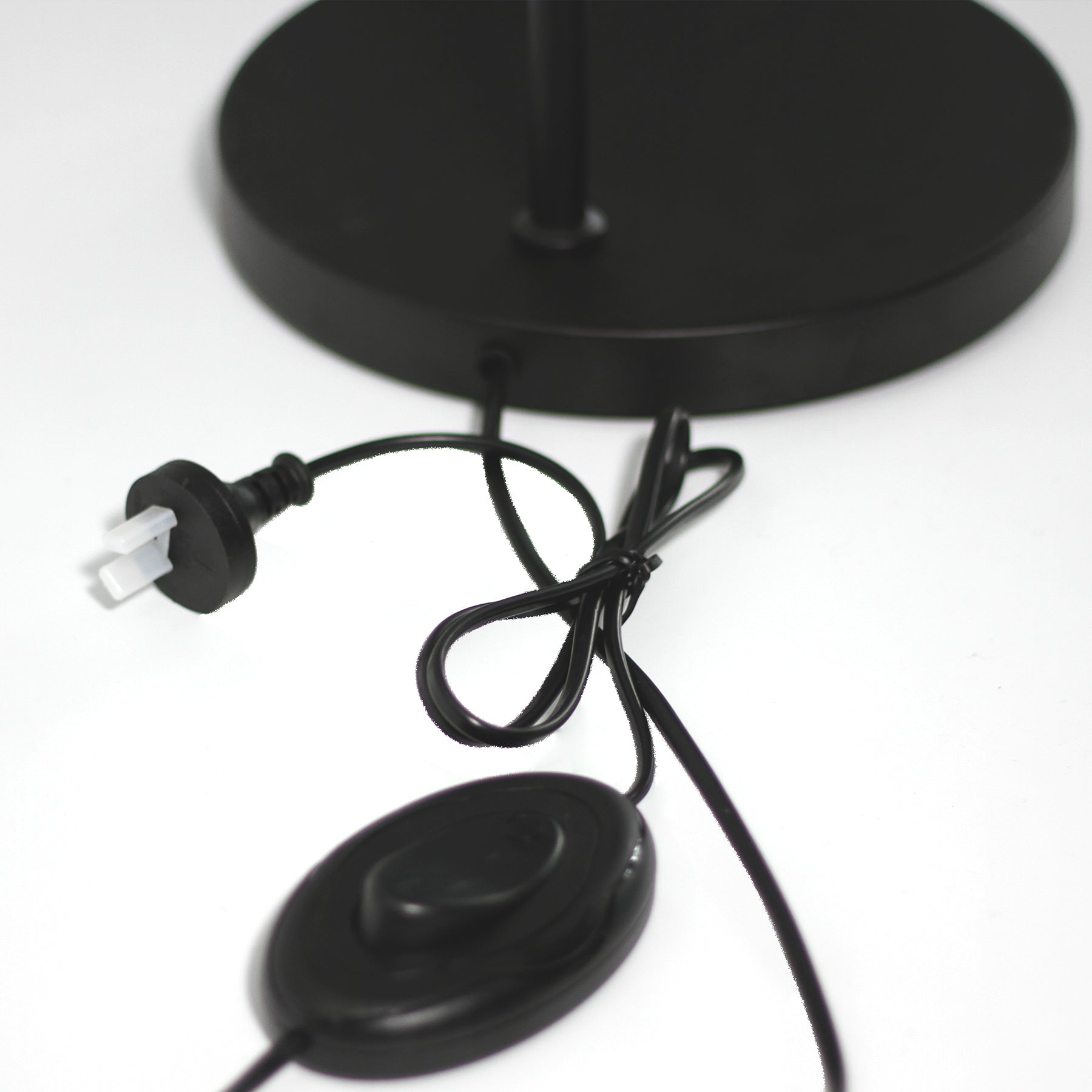 Rabea Floor Lamp V558-LL-27-0122