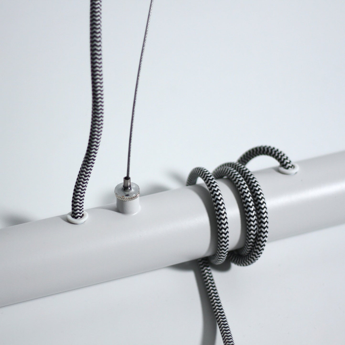 Bikkel 4 Lights Pendant Light - White V558-LL002PL071W