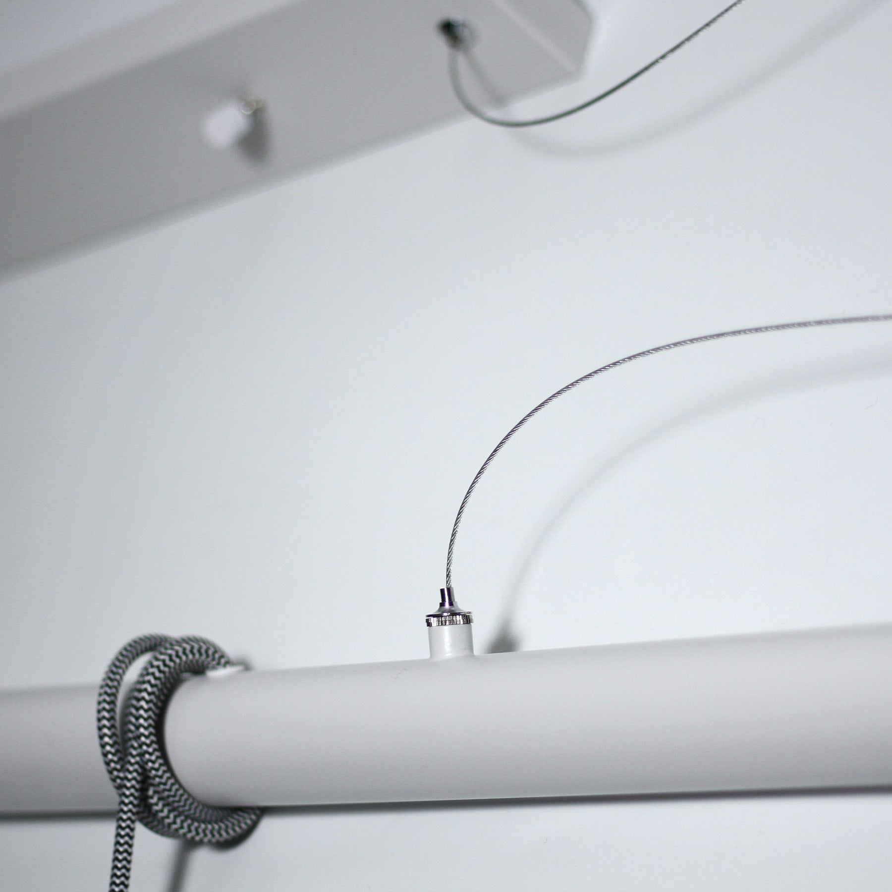 Bikkel 4 Lights Pendant Light - White V558-LL002PL071W