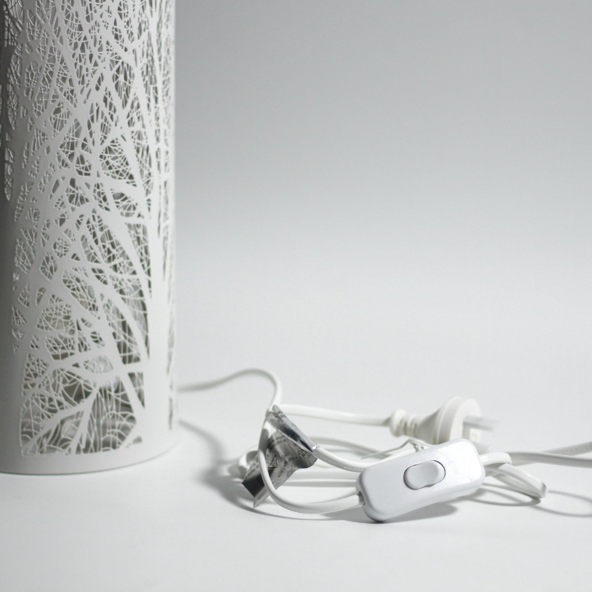White Forest Table Lamp V558-LO-0002