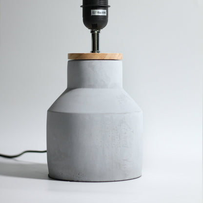 Sophie Table Lamp V558-LO-0004