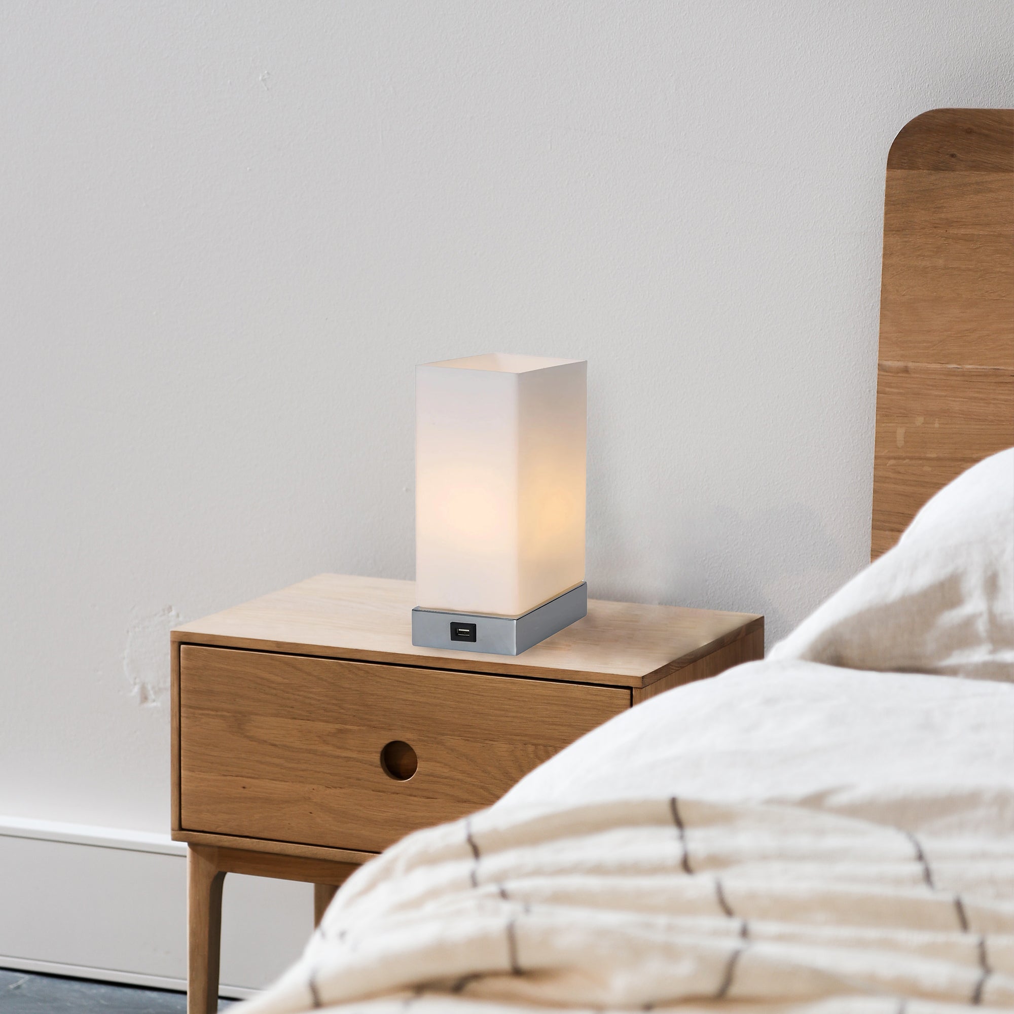 Jessica Rectangle Touch Lamp with USB Port V558-LO-0006