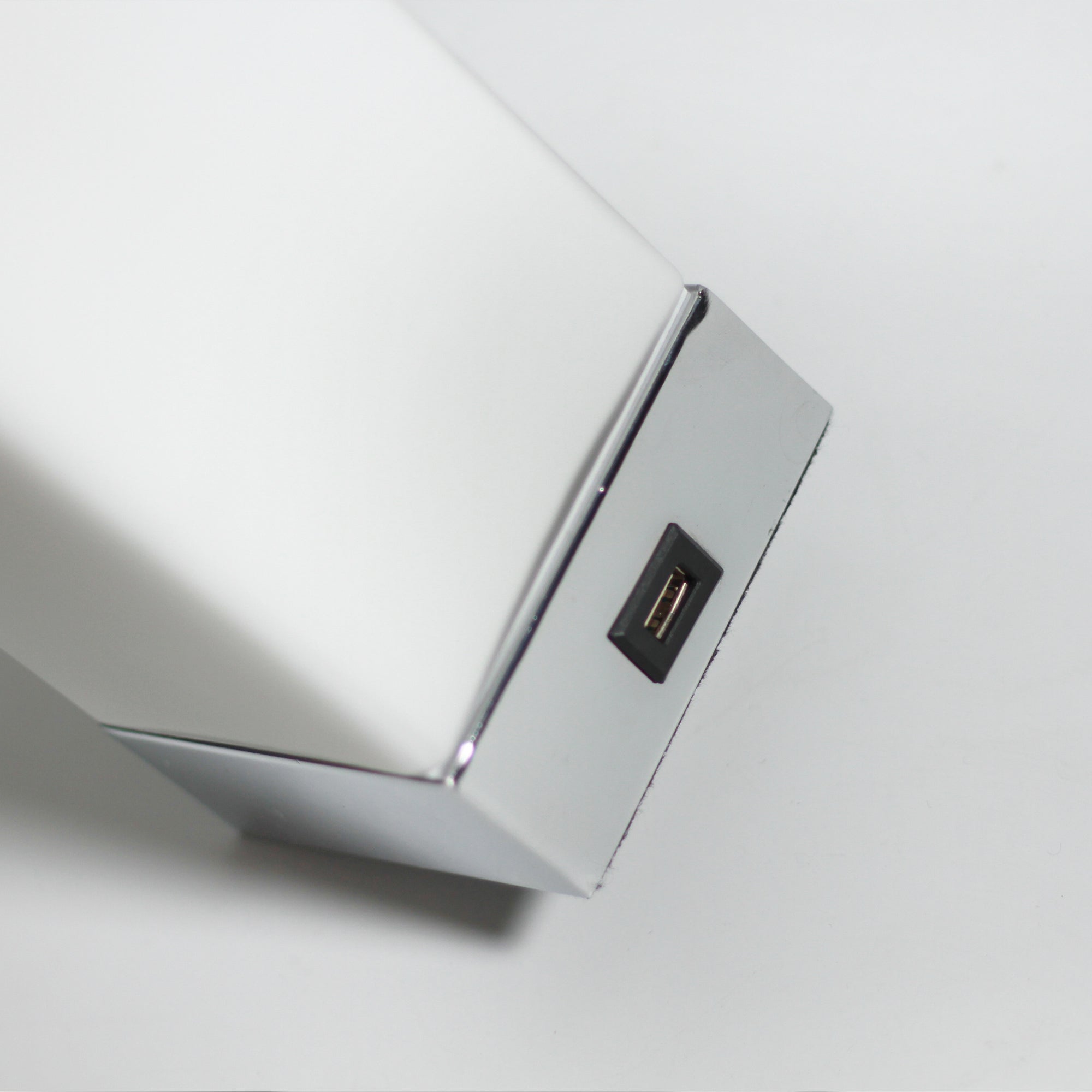 Jessica Rectangle Touch Lamp with USB Port V558-LO-0006