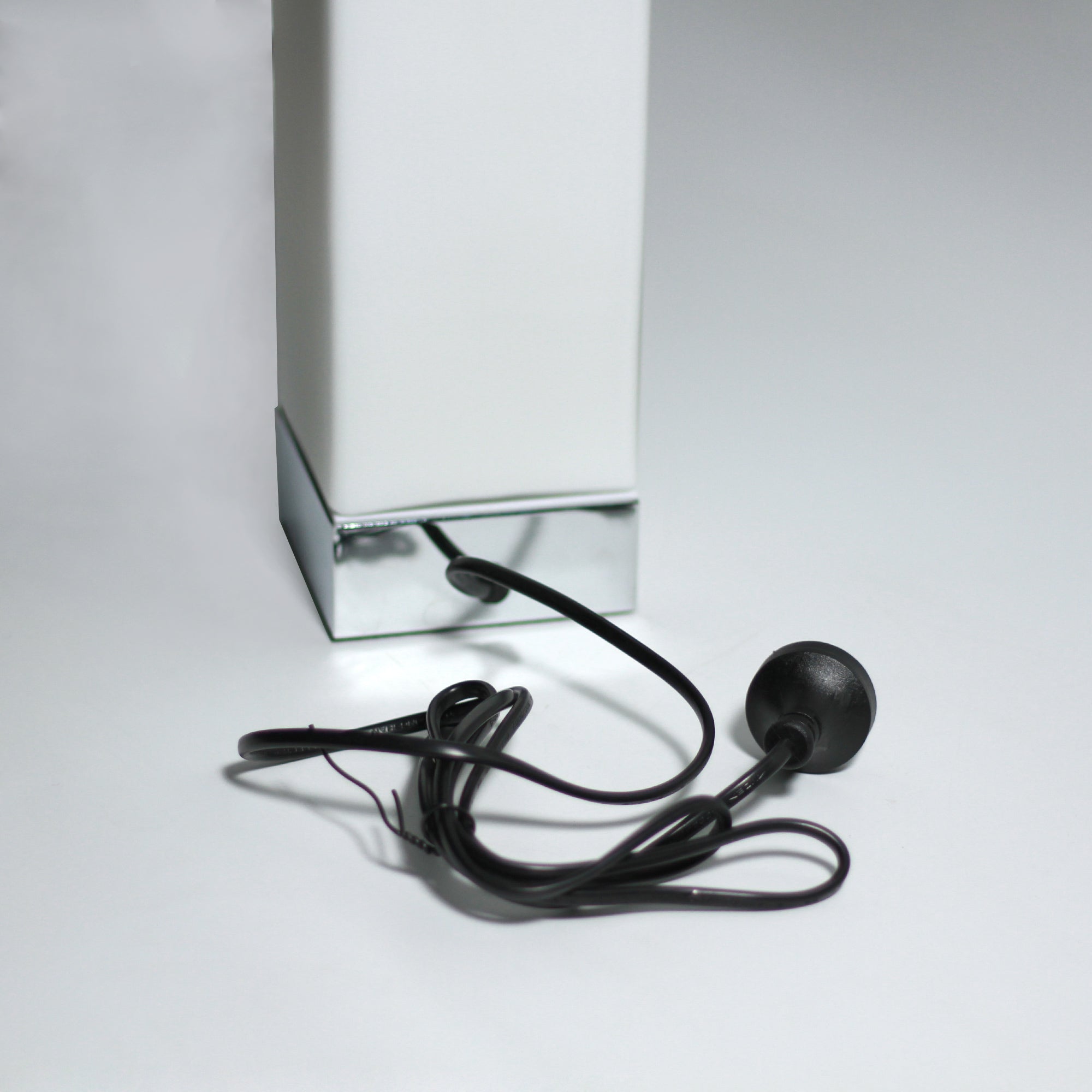 Jessica Rectangle Touch Lamp with USB Port V558-LO-0006