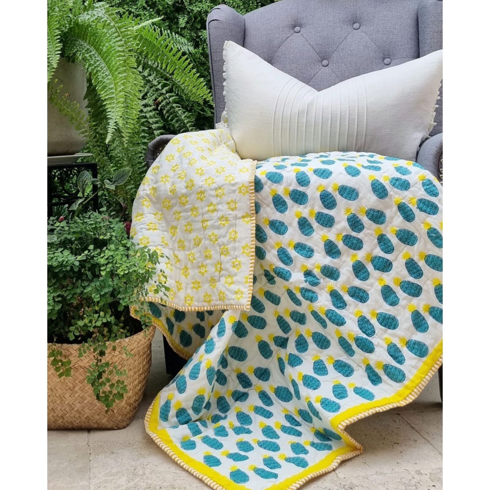 GOTS Certified Organic Cotton Reversible Baby Quilt (100x120cm) - Blue Pineapple V563-0002