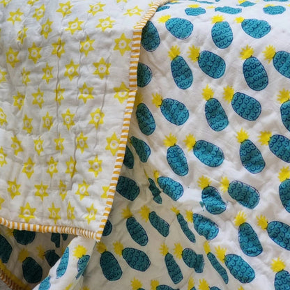 GOTS Certified Organic Cotton Reversible Baby Quilt (100x120cm) - Blue Pineapple V563-0002