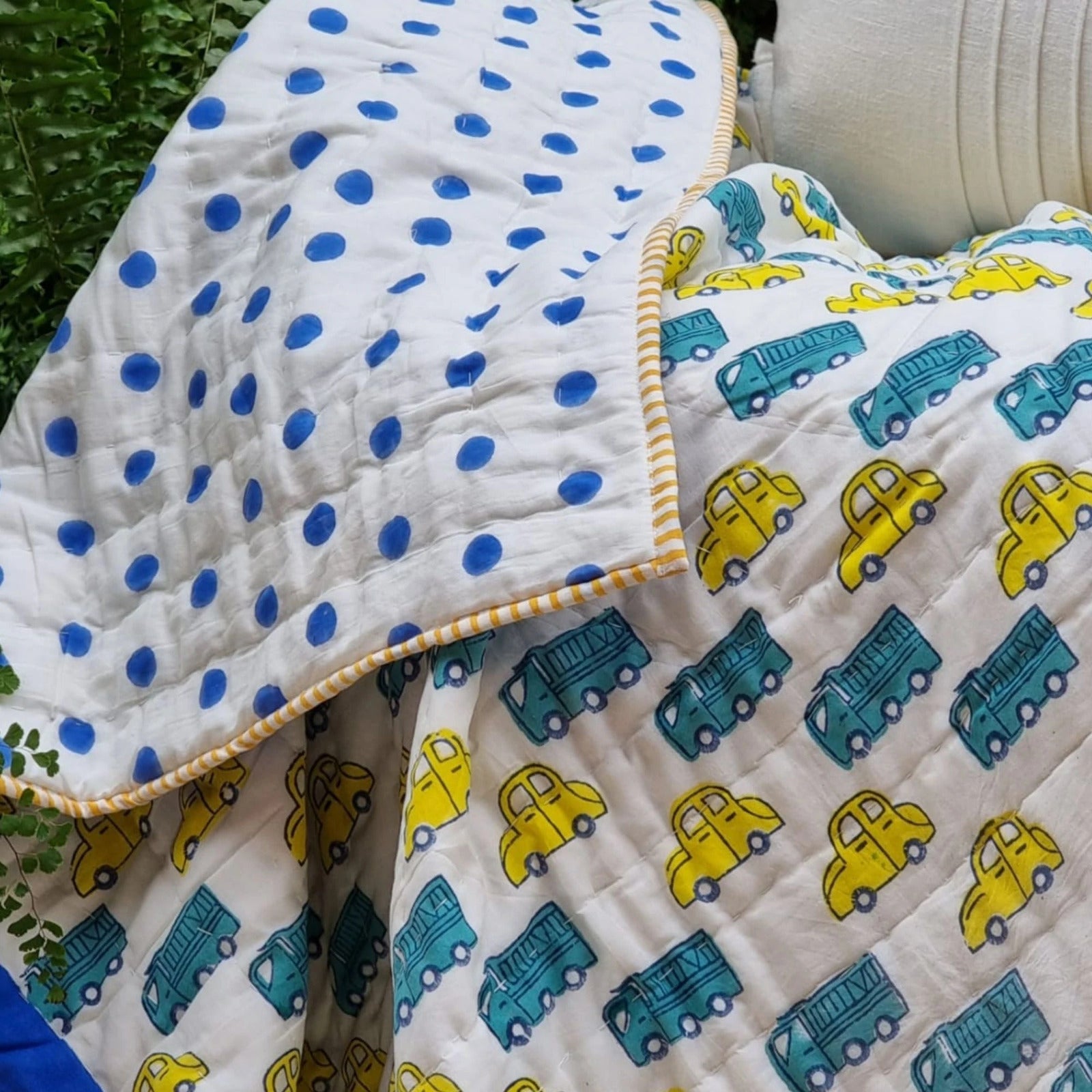 GOTS Certified Organic Cotton Reversible Baby Quilt (100x120cm) - Yellow Cars V563-0009