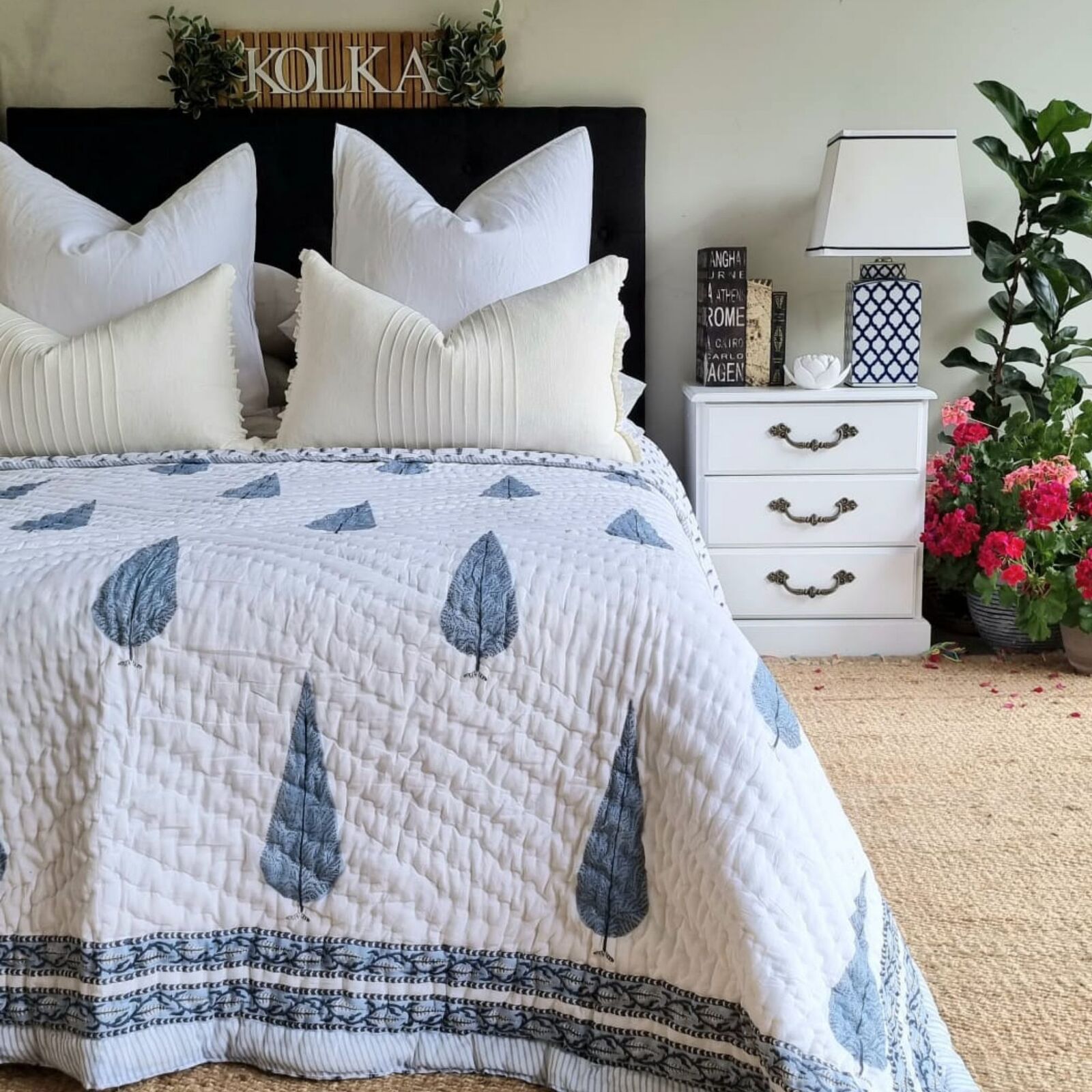 Kolka Pine Tree Reversible Quilt - Grey (King - 228 cm x 274 cm) V563-0033