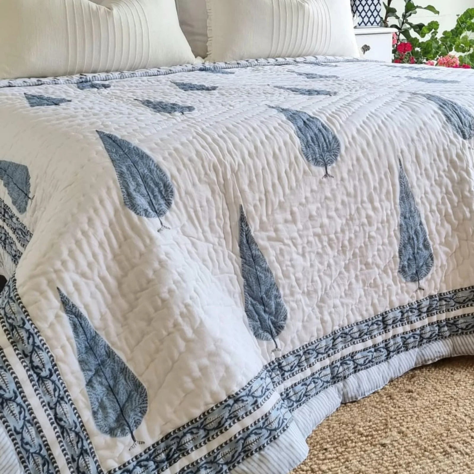 Kolka Pine Tree Reversible Quilt - Grey (King - 228 cm x 274 cm) V563-0033
