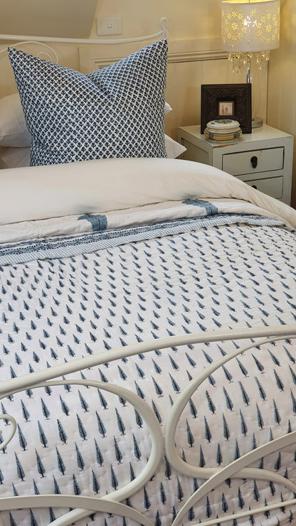 Kolka Pine Tree Reversible Quilt - Grey (King - 228 cm x 274 cm) V563-0033