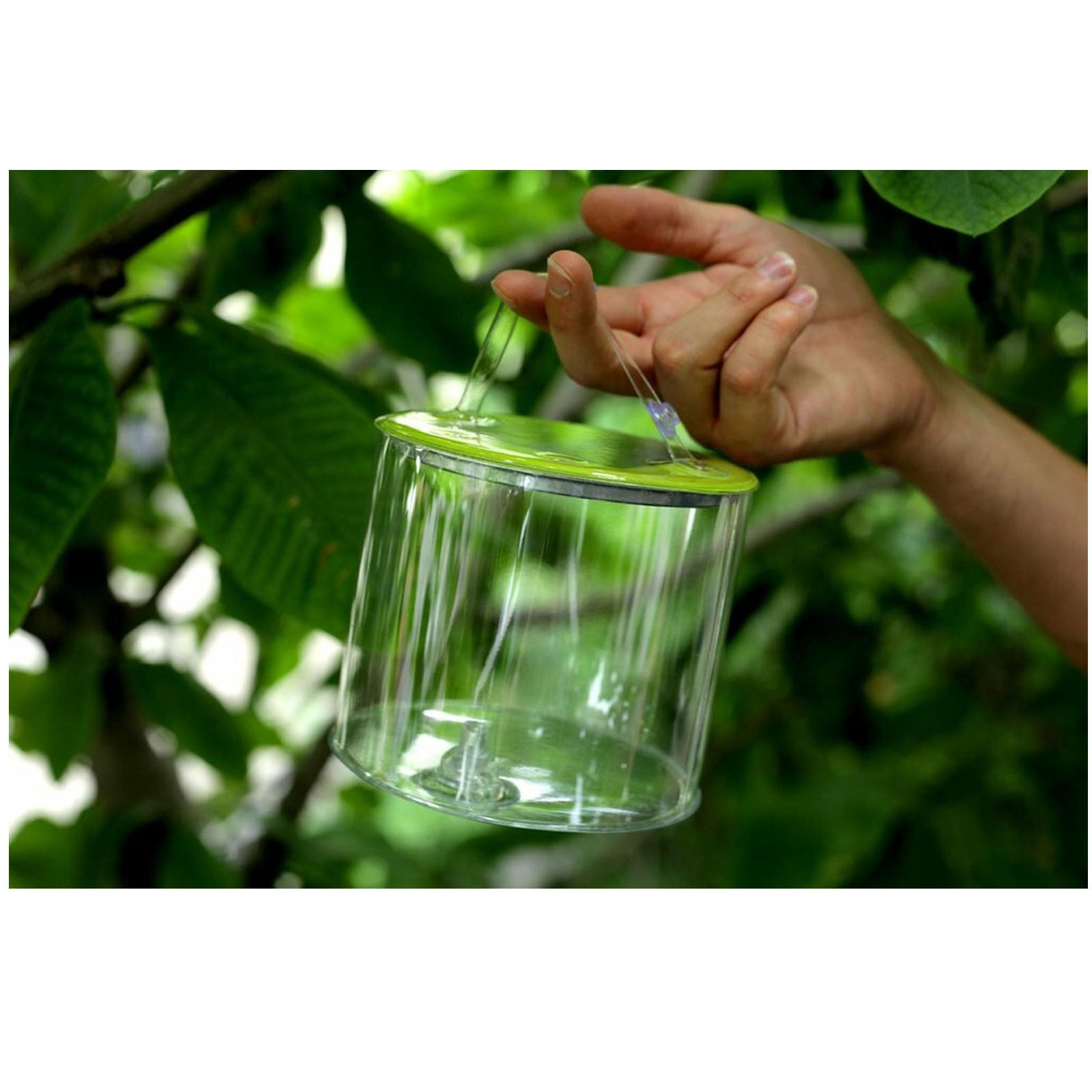 MPOWERD Luci Pro Series Pro Outdoor 2.0 Solar Light Lantern + USB Mobile Charging V563-1423-001-011-000