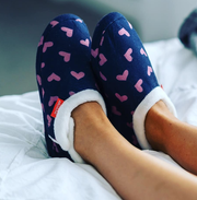 ARCHLINE Orthotic Slippers CLOSED Arch Scuffs Moccasins Pain Relief in Navy Hearts - EUR39 V563-AS401-NVYHRT-39