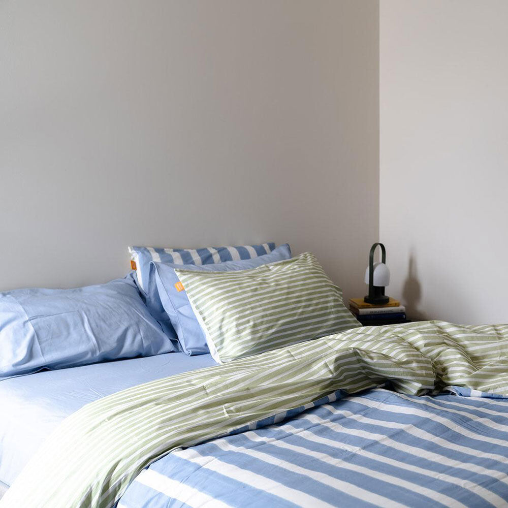 100% Cotton Duvet Quilt Cover Set w/ 2 Pillow Cases in Reversible Blue/Green/White Stripe - Super King