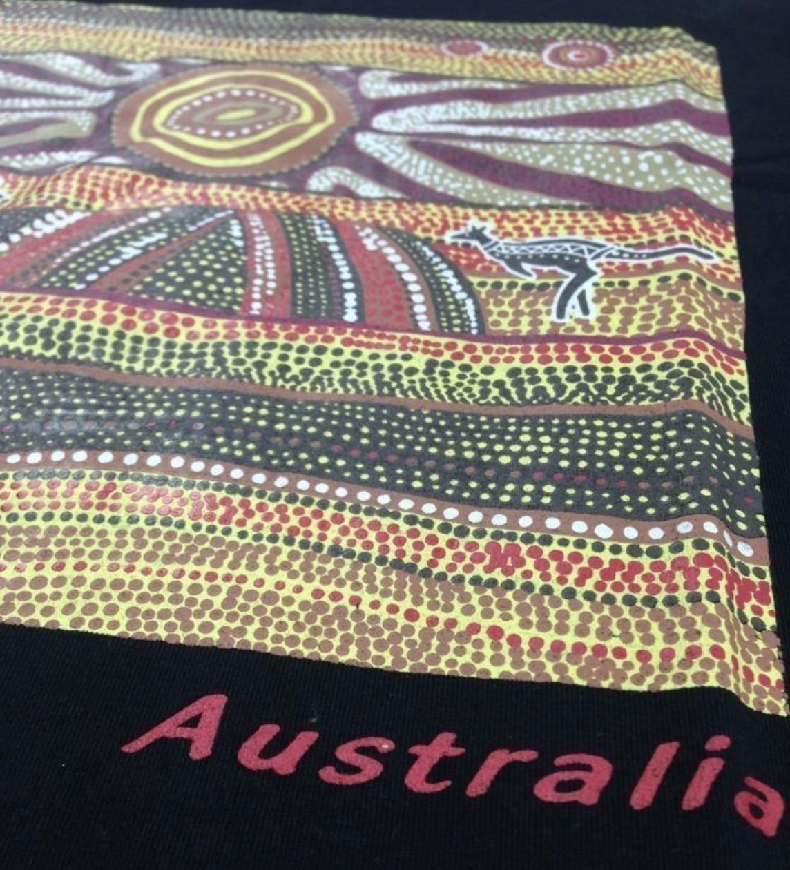 Mens Australia T Shirt Aboriginal Art 100% Cotton Souvenir Indigenous Tee in Black - Small
