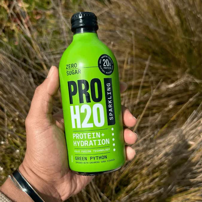 PRO H20 Sparkling 20g Protein Hydration Drink Zero Sugar Hydrate - Green Python V563-PRO-GREEN